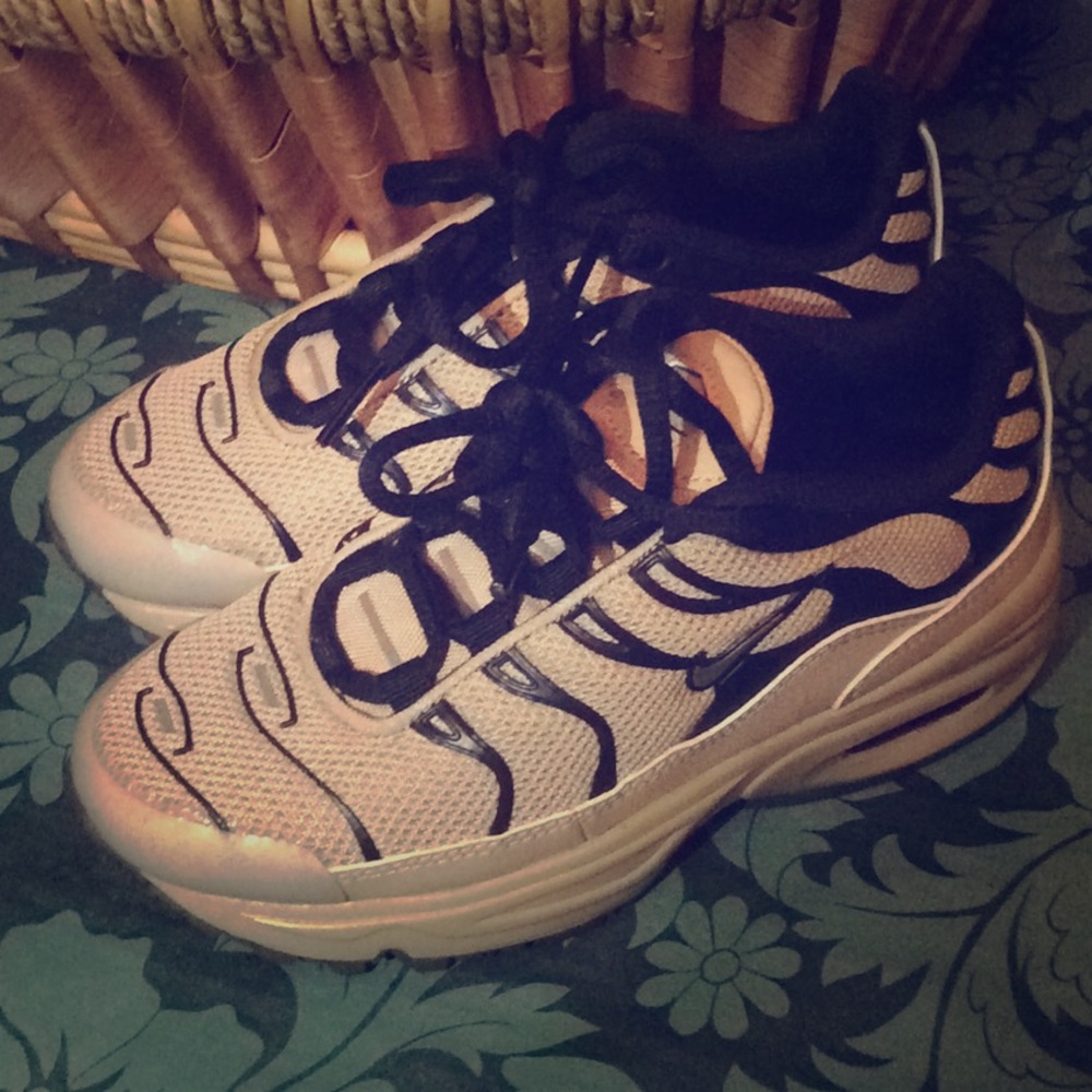 NWOT Nike Air Max Plus child